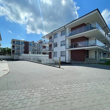 Miodowy Apartament Z Duzym Tarasem W Rewalu, Blisko Morza Exteriér fotografie